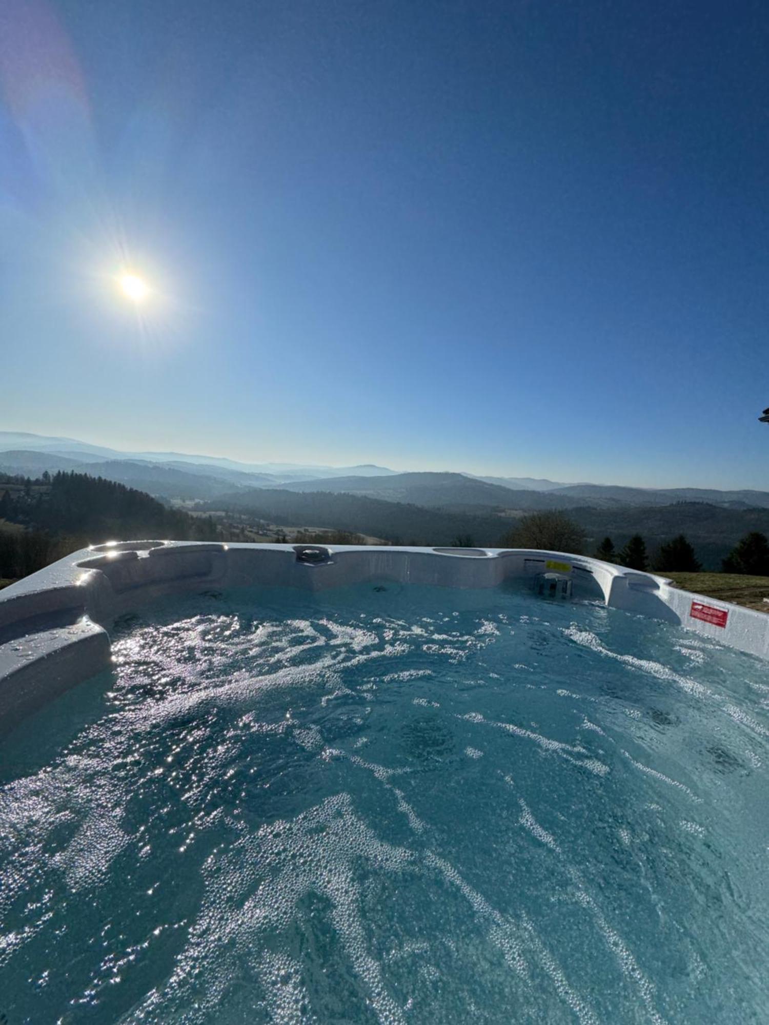 Montini - Wybrane Domki Z Jacuzzi Koniakow Exterior photo